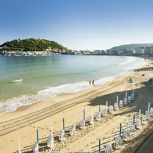  Apartamento Miramar Luxurious Flat, 3 Double Rooms, Free Parking, Terrace, Completely New